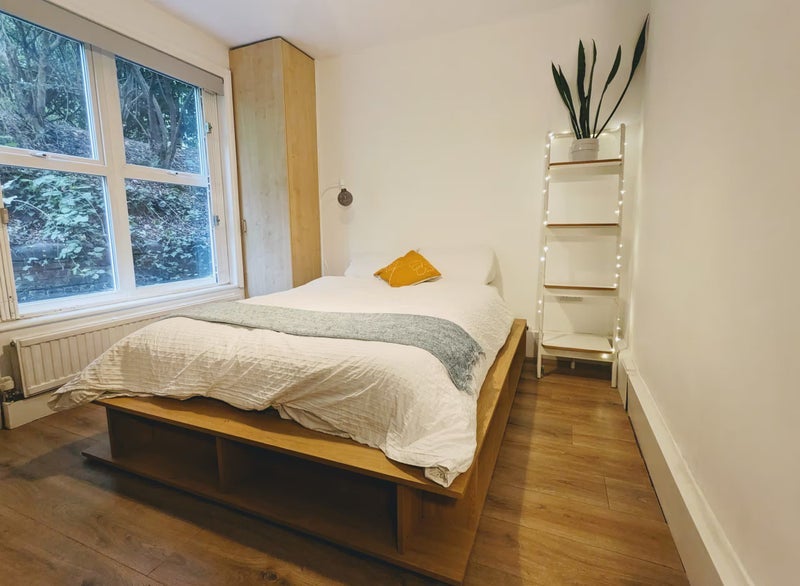 Flat Barker Drive in Greater London