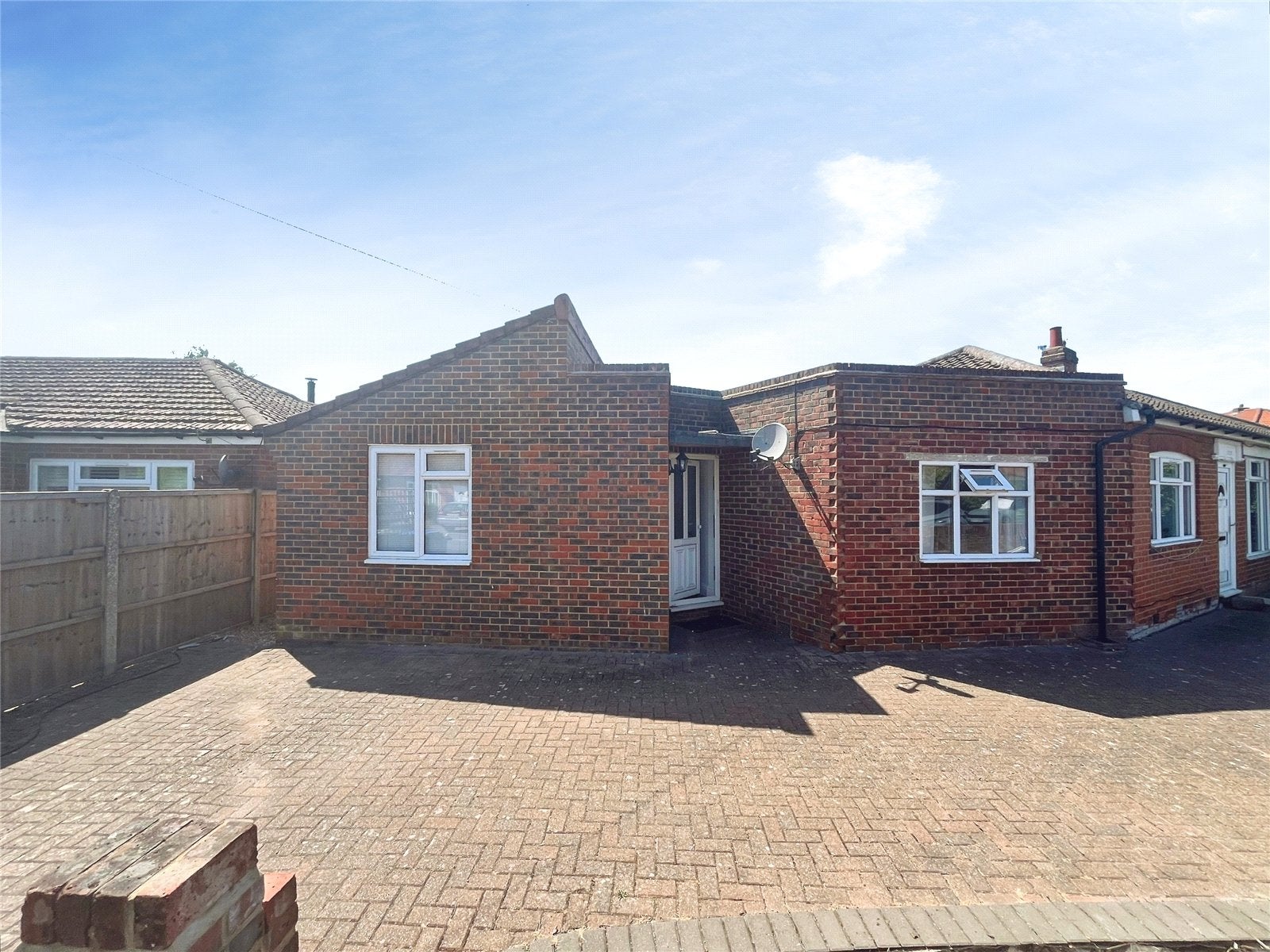 Flat Willson Road in Borough of Runnymede