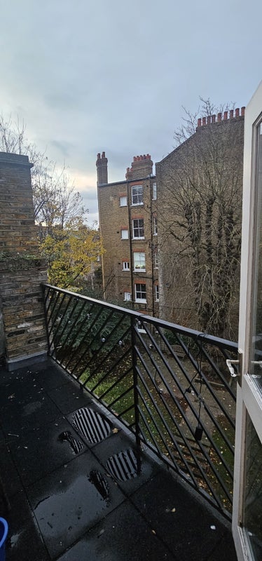Room Elgin Avenue in City of Westminster
