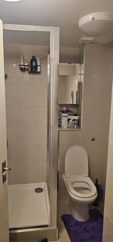 Room Elgin Avenue in City of Westminster