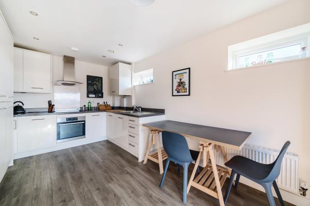 Flat Fleming Place in Bracknell