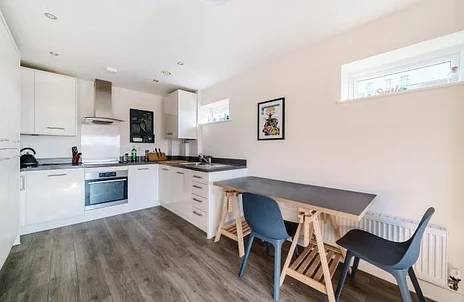 Flat Fleming Place in Bracknell