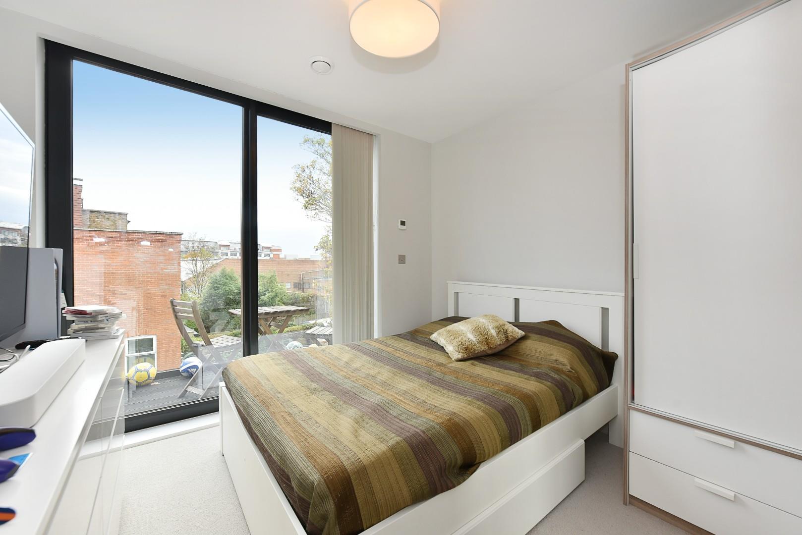 Flat Essex Park Mews in London
