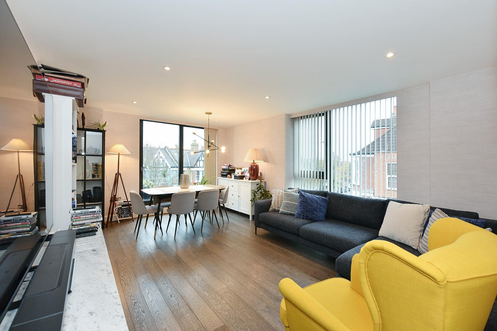 Flat Essex Park Mews in London
