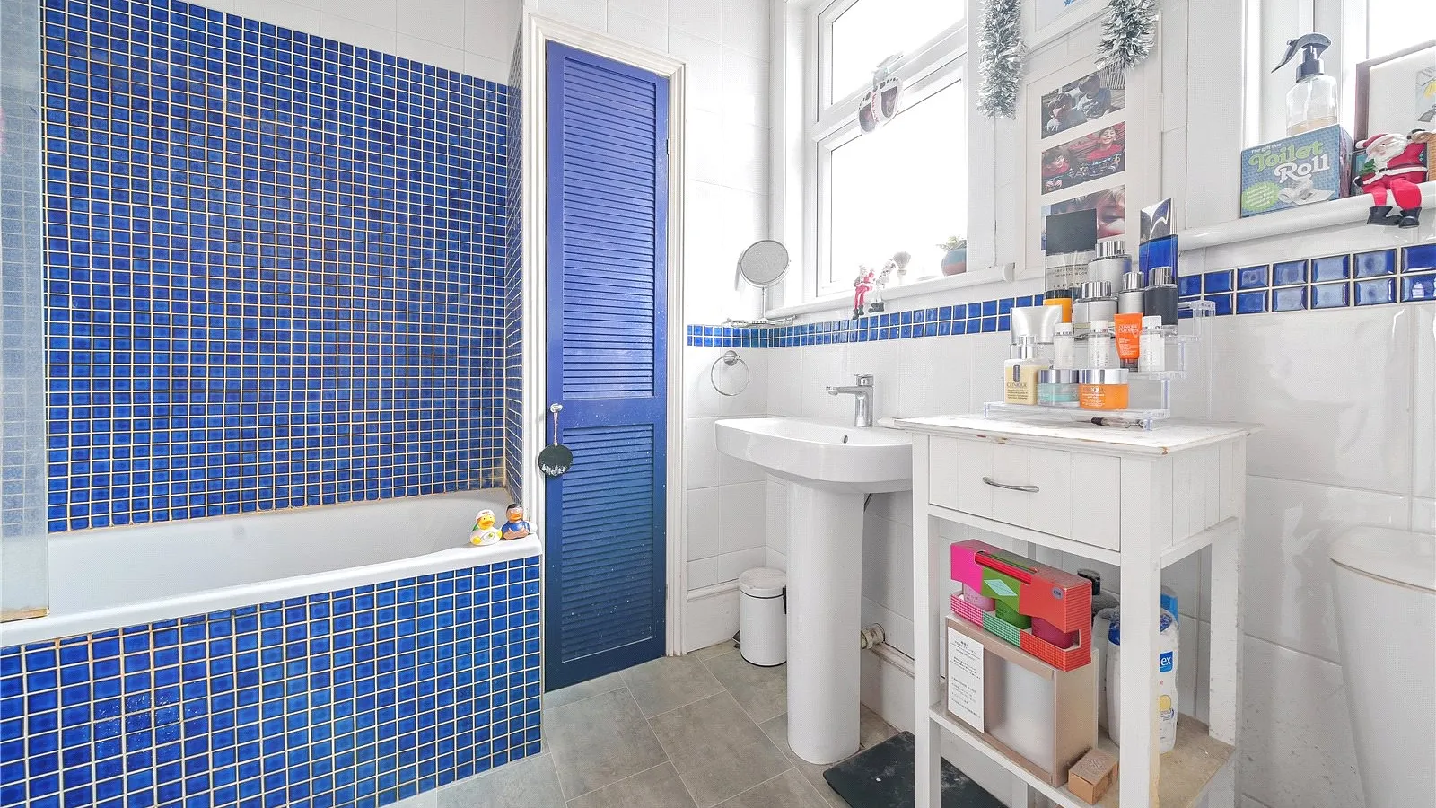 Flat Woodberry Avenue in Greater London