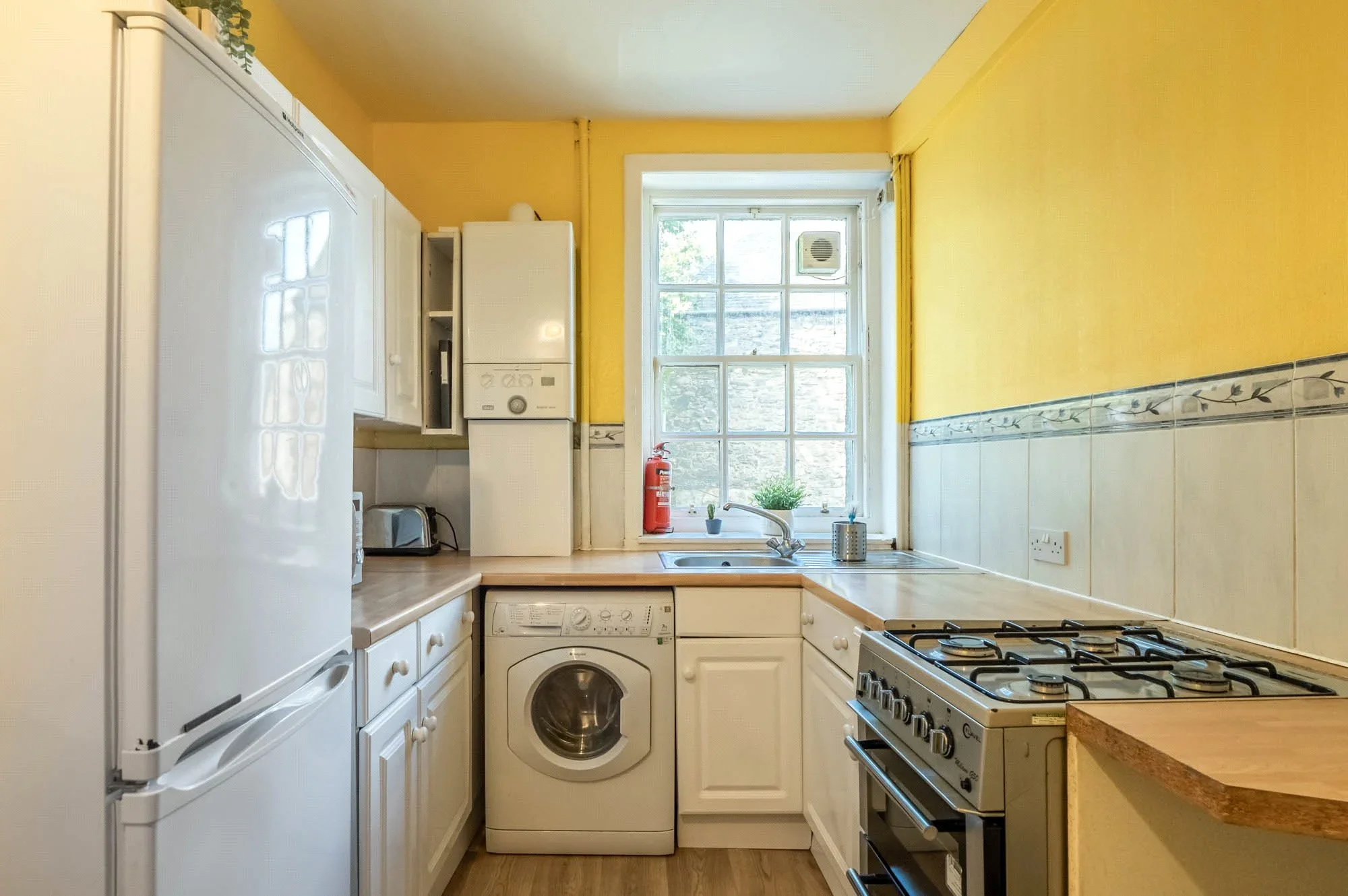 Flat Canongate in City of Edinburgh
