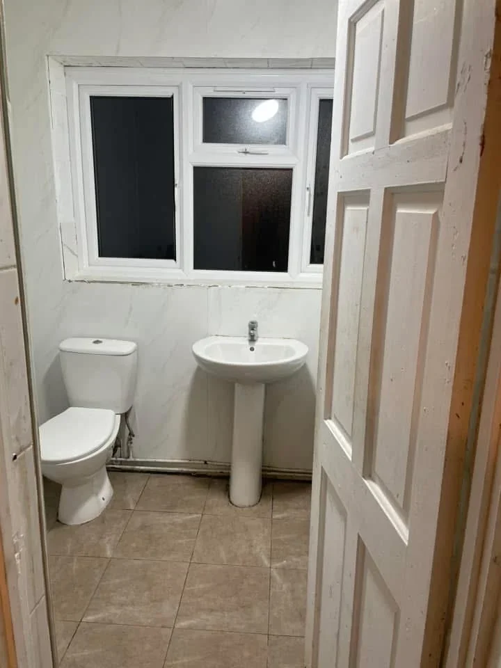 Room Springfield Road in Greater London