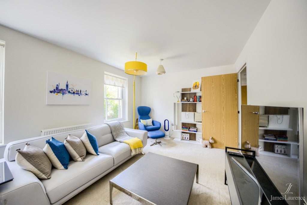 Flat Harborne Road in Birmingham