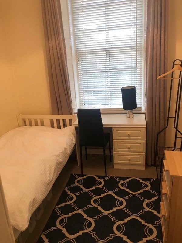 Room Gardner's Crescent in City of Edinburgh