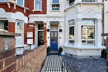 Flat Newlands Park in Greater London