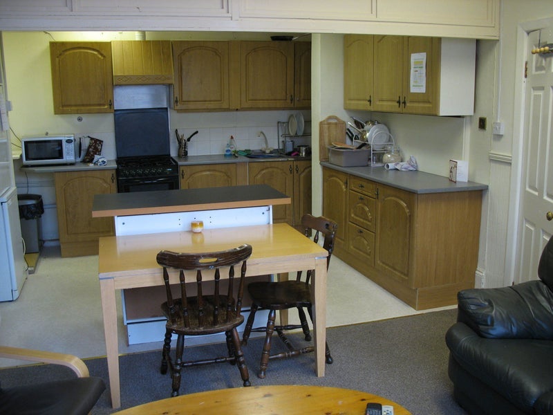 Room Laburnum Grove in Nottingham