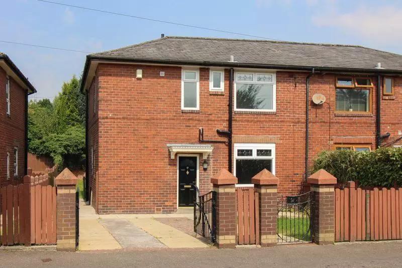 Room Neston Road in Milnrow