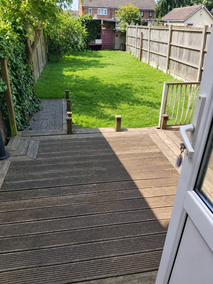 Room Ellis Avenue in Greater London