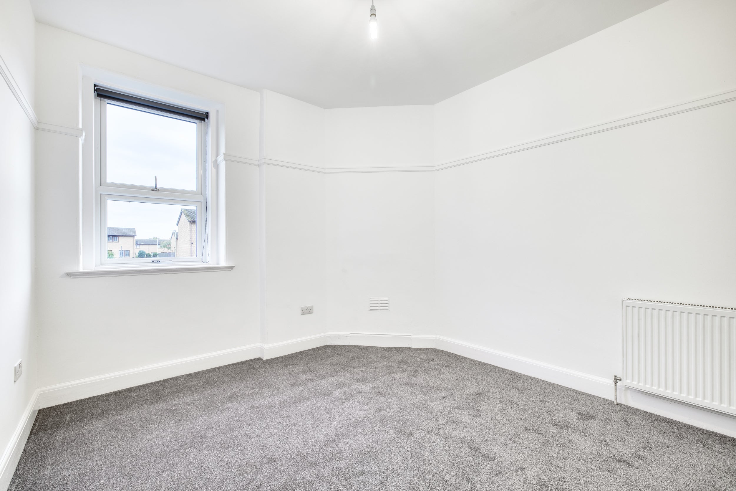 Flat Cardross Street in Dundee