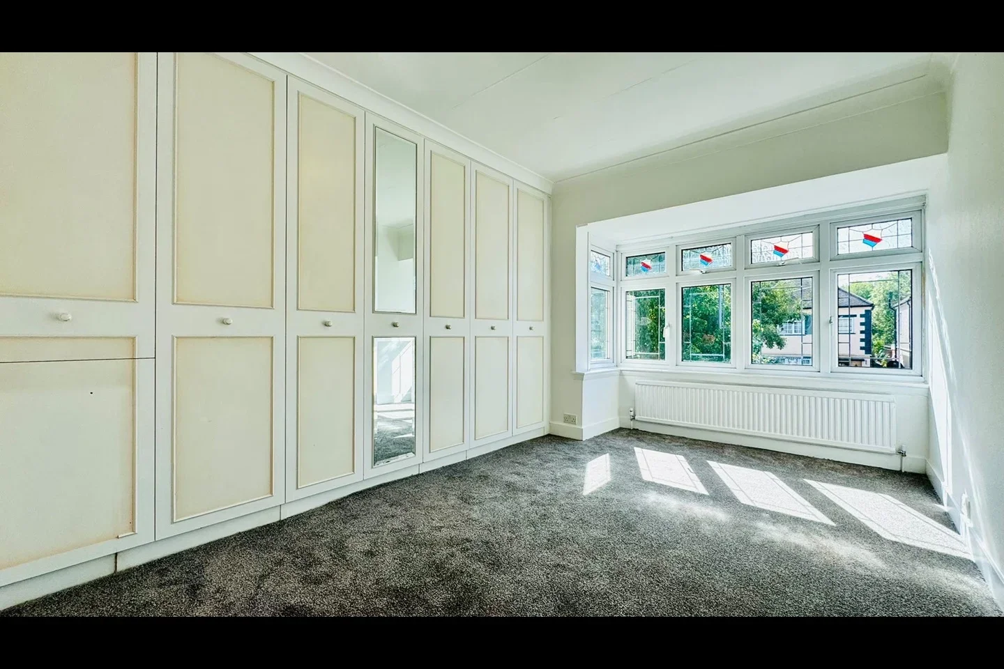 House Aragon Drive in Greater London