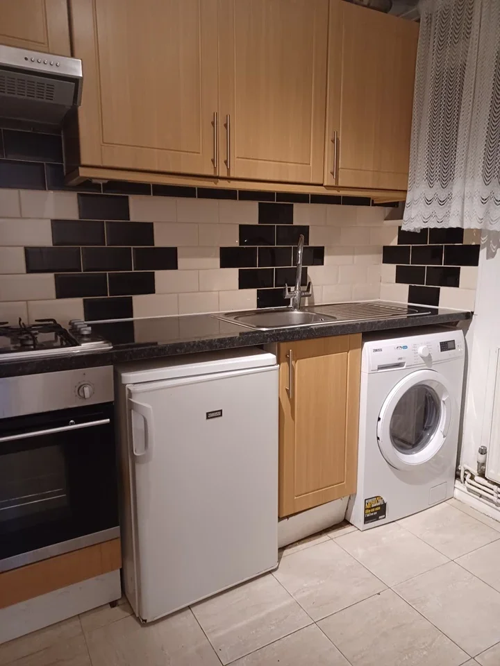 Room Carlton Vale in City of Westminster