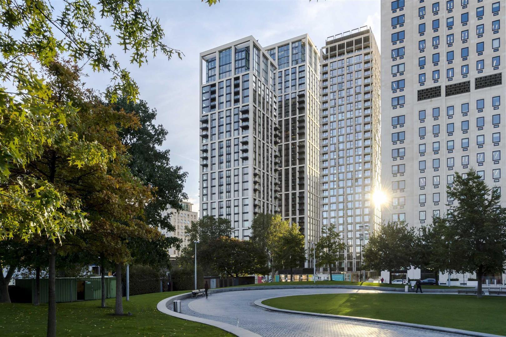 Flat York Road in Greater London