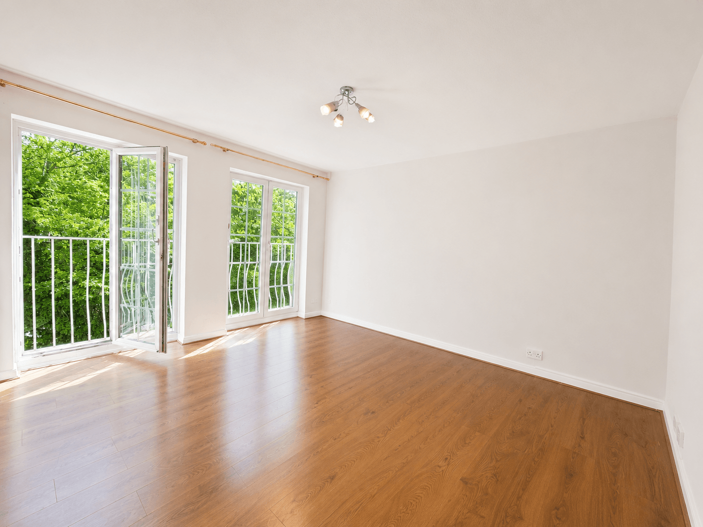Flat Hall Road in Greater London