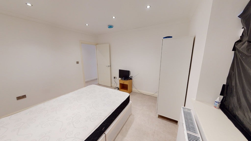 Flat Linden Place in Epsom and Ewell