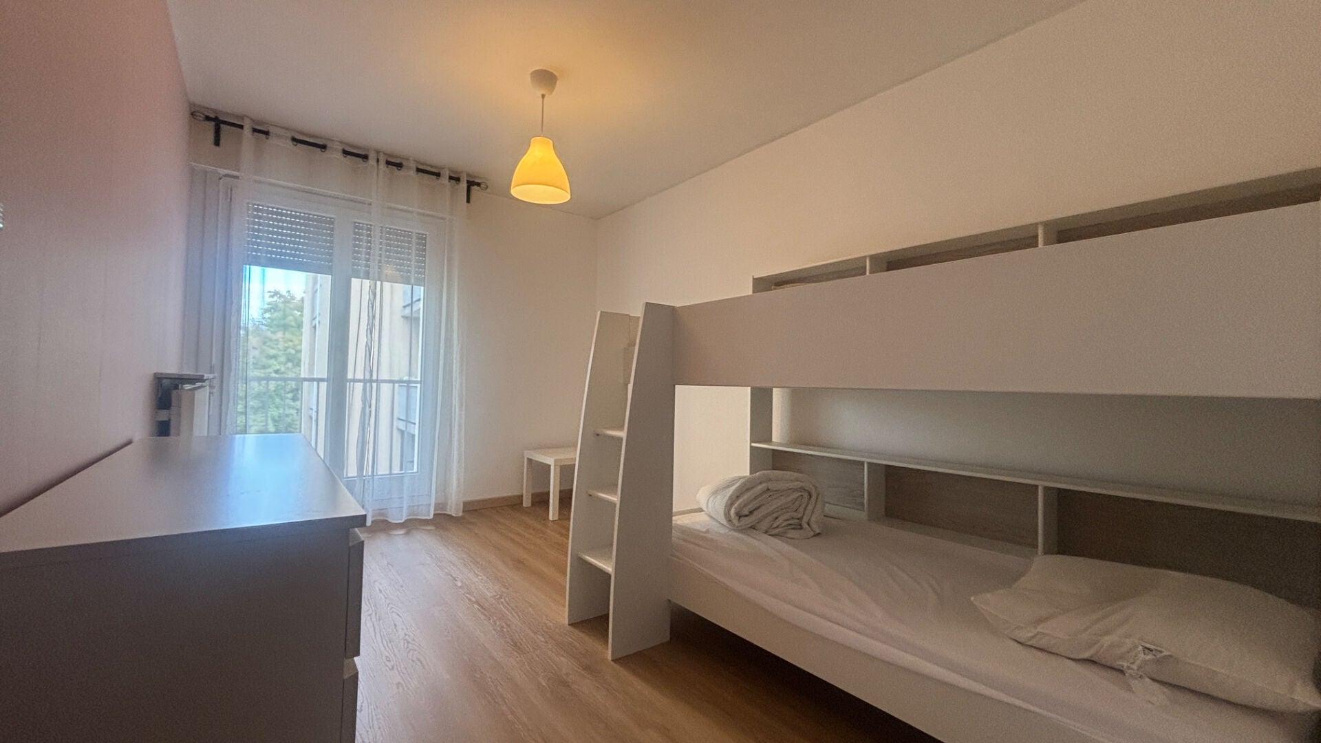 Appartement Desserte Ernest Cognacq à Évry
