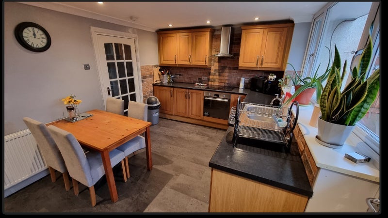 Room Darroch Way in Cumbernauld