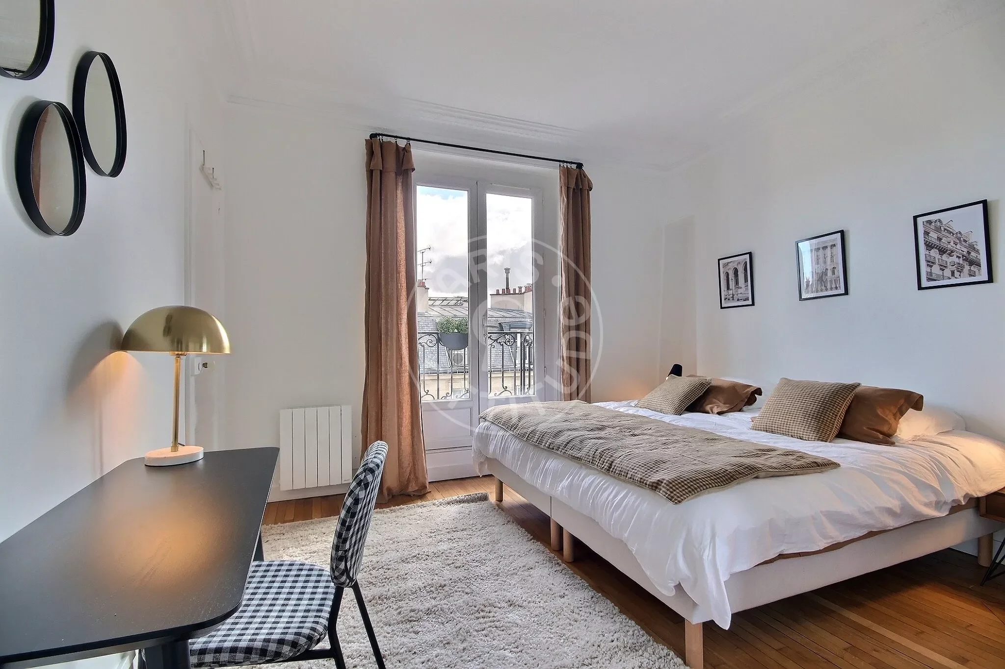Flat Rue Donizetti in Paris