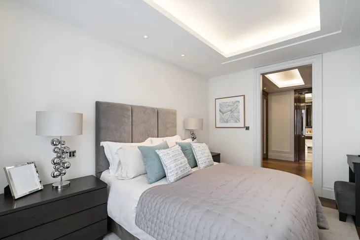 Flat Ebury Square in City of Westminster
