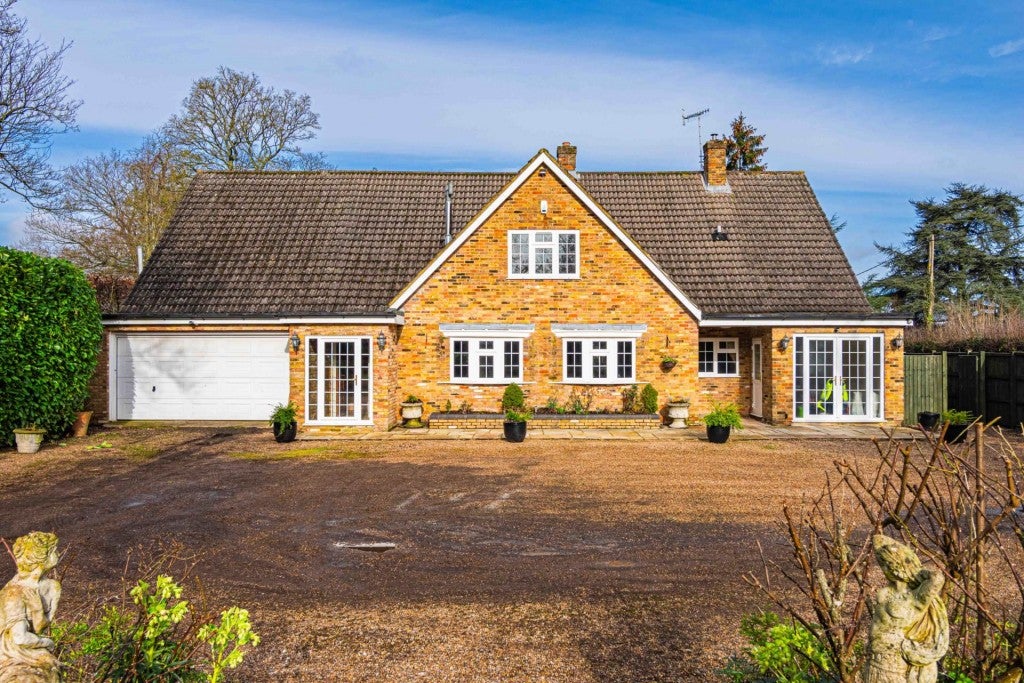 House Potten End Hill in Dacorum