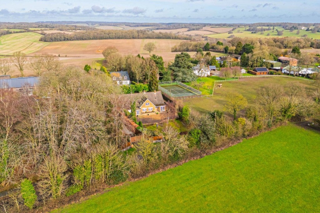 House Potten End Hill in Dacorum