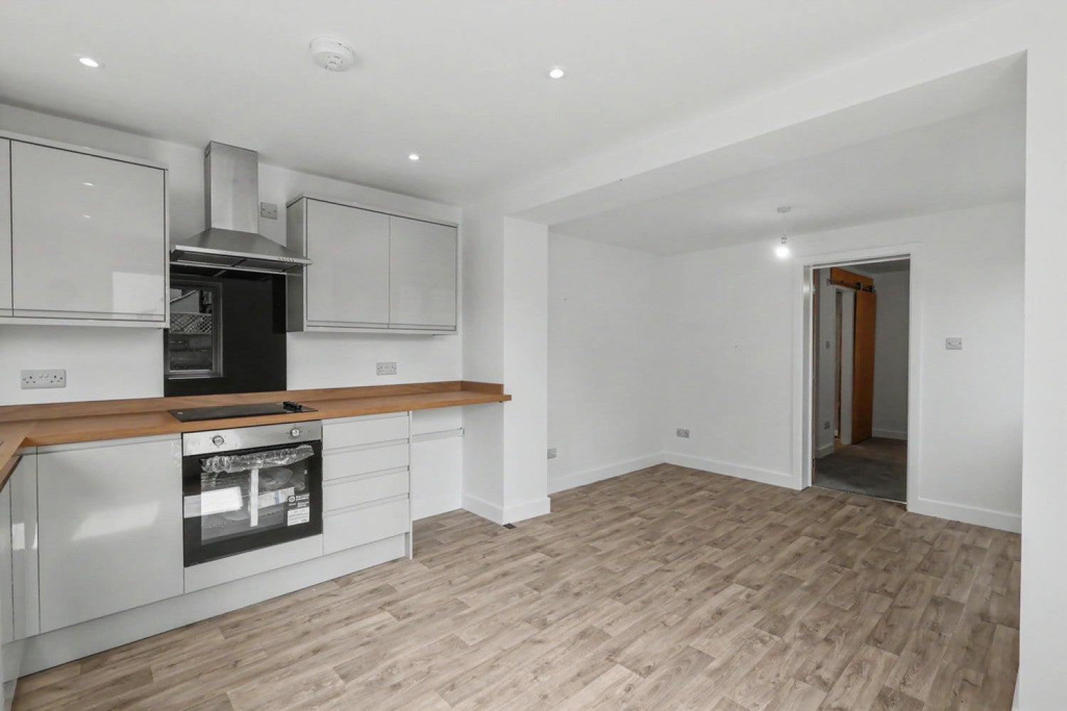Flat Esplanade in Poole
