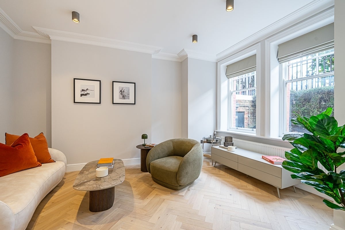Flat King Street in Greater London