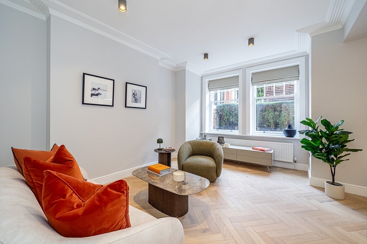 Flat King Street in Greater London