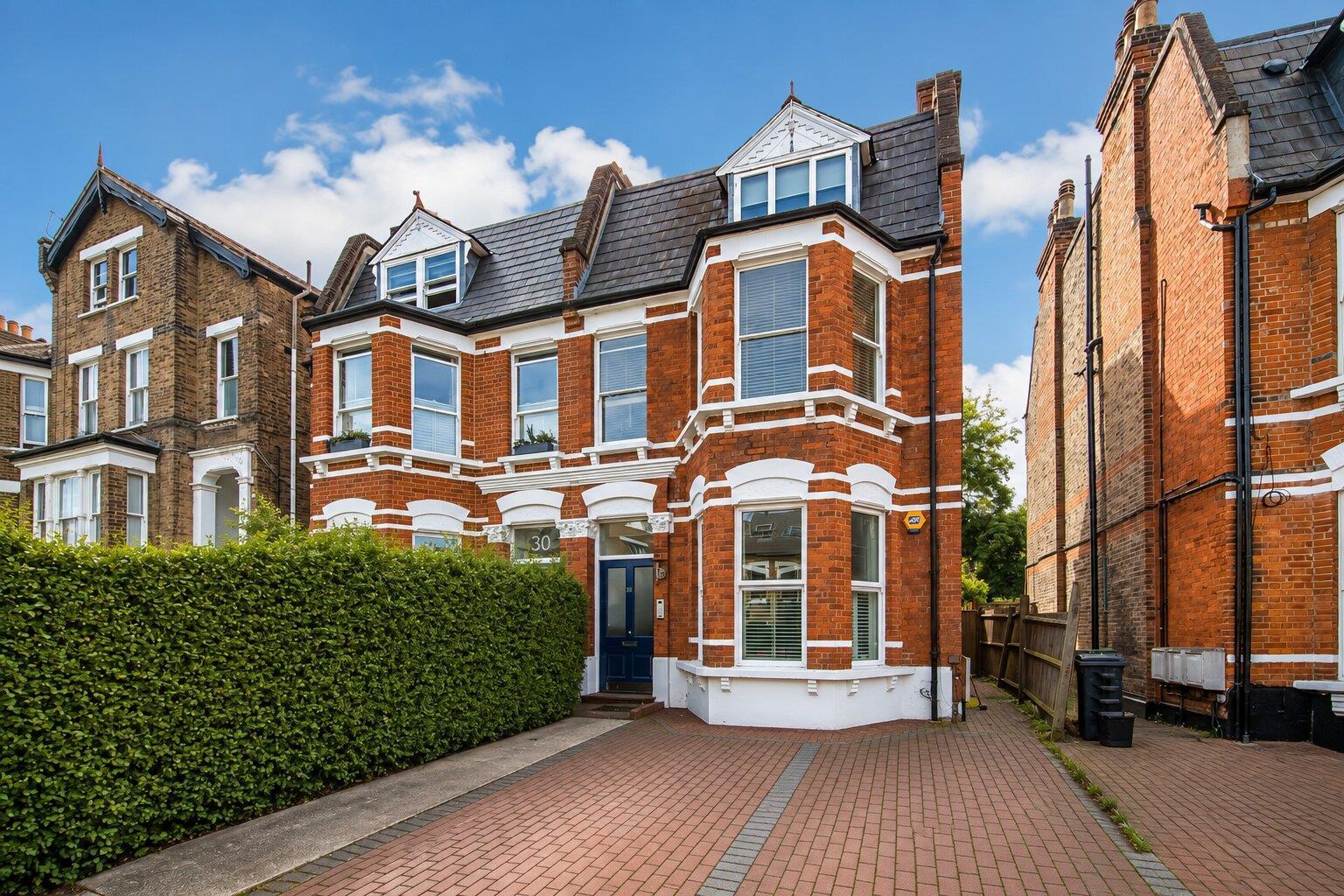 Flat Alexandra Drive in Greater London