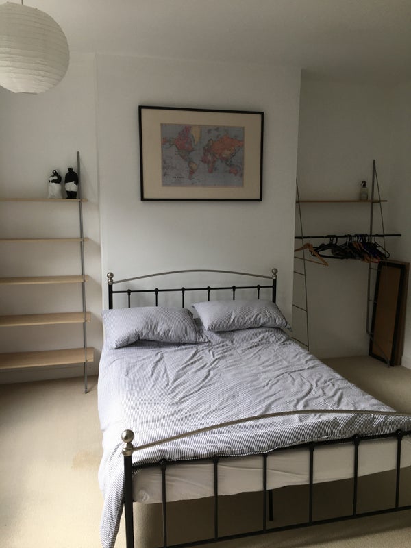 Room Loscoe Road in Nottingham