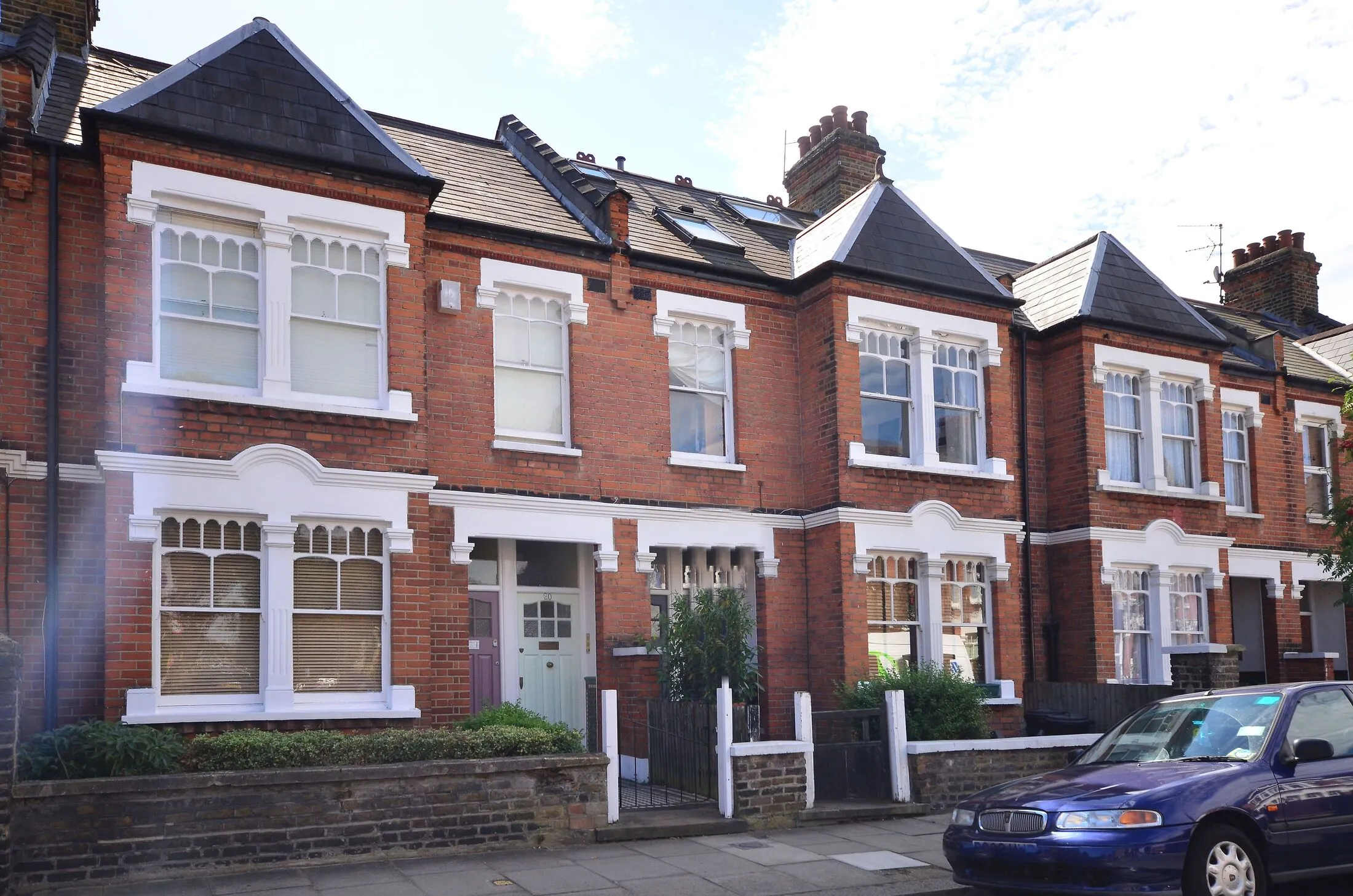 Flat Becklow Road in Greater London