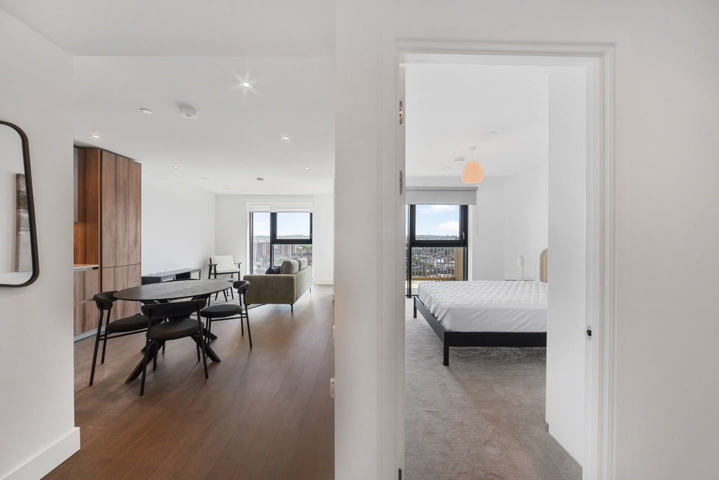 Flat Sayer Street in Greater London