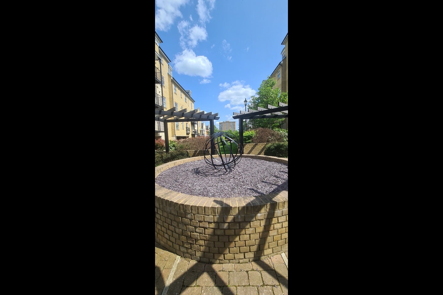 House Renwick Drive in Greater London