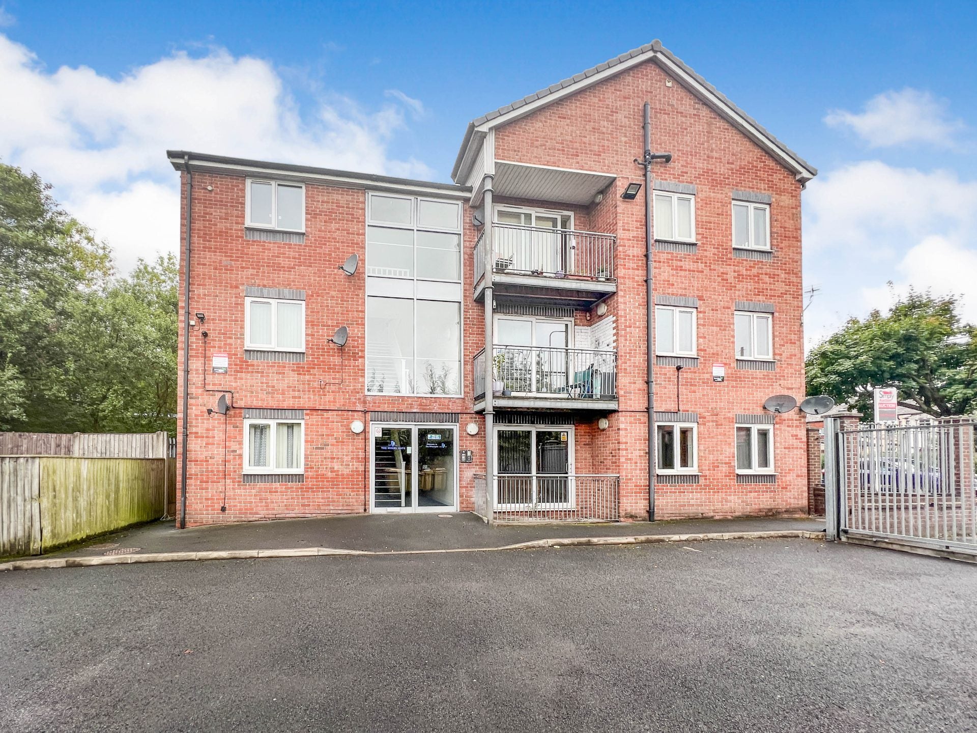 Flat Back Corson Street in Farnworth