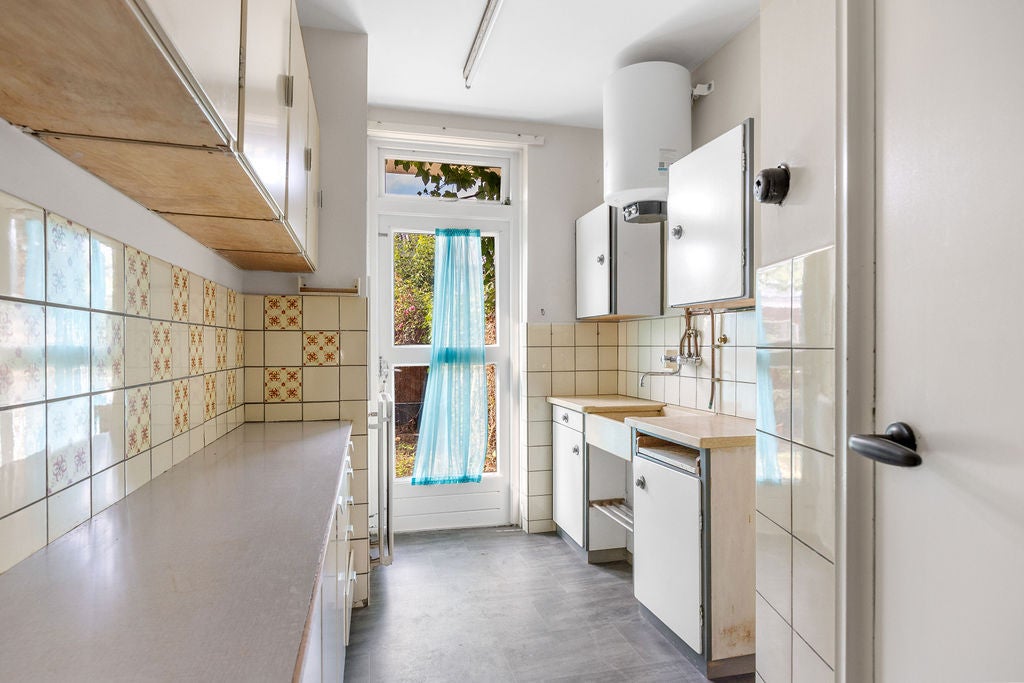 Hoekwoning te koop: Dr. Kuyperlaan 11, Sneek