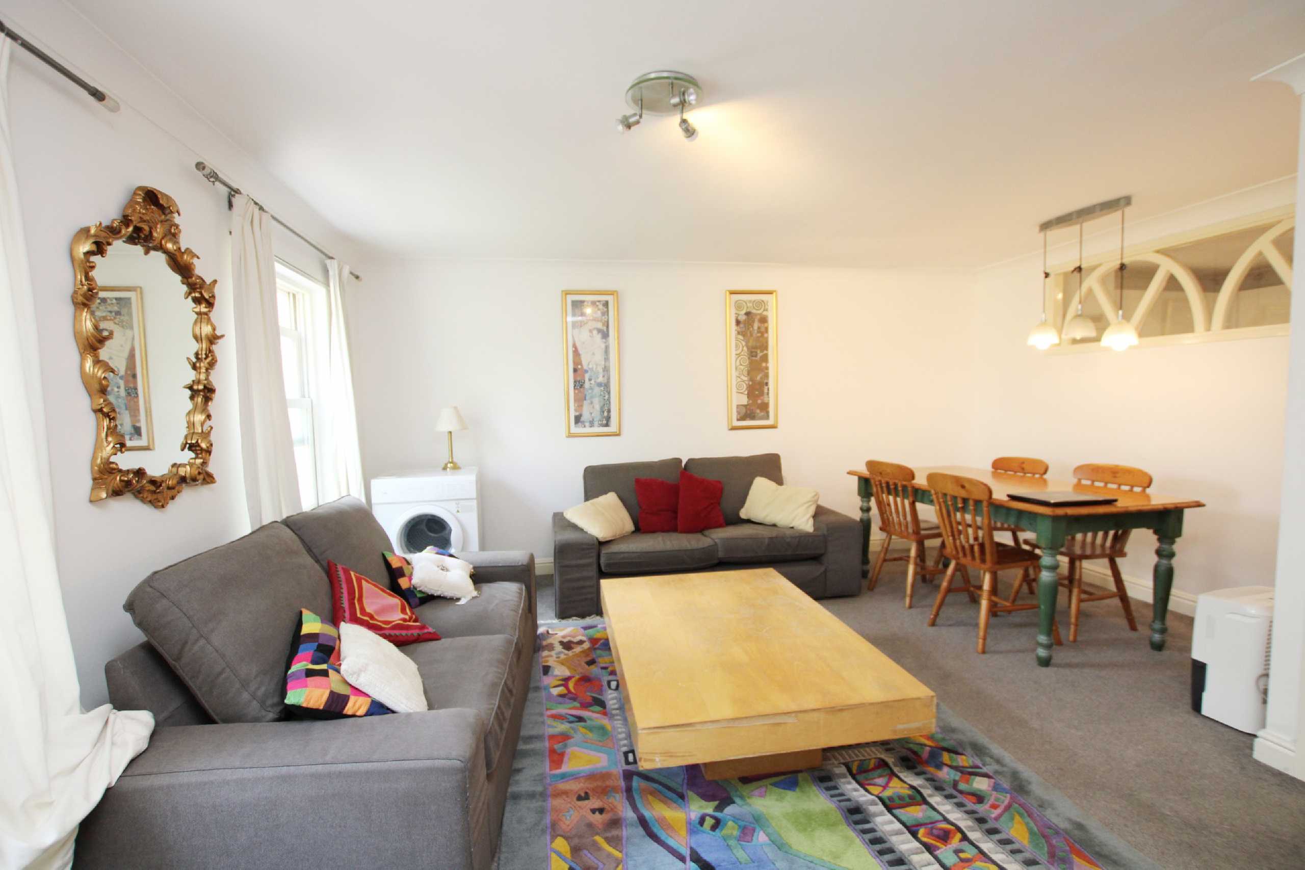 Flat Heathcote Street in Greater London