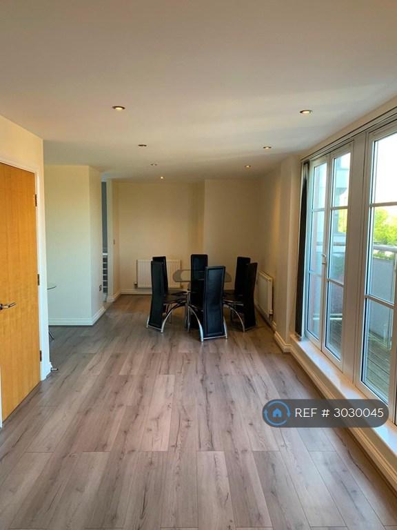 Flat Watkin Road in Leicester