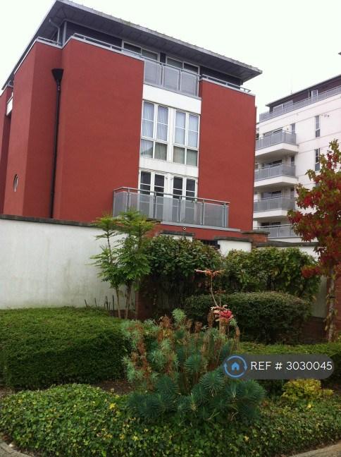 Flat Watkin Road in Leicester
