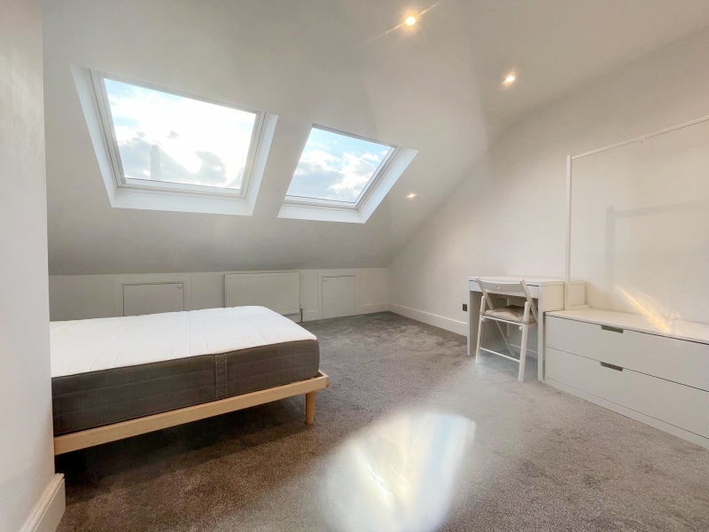 Room Trundley's Road in Greater London