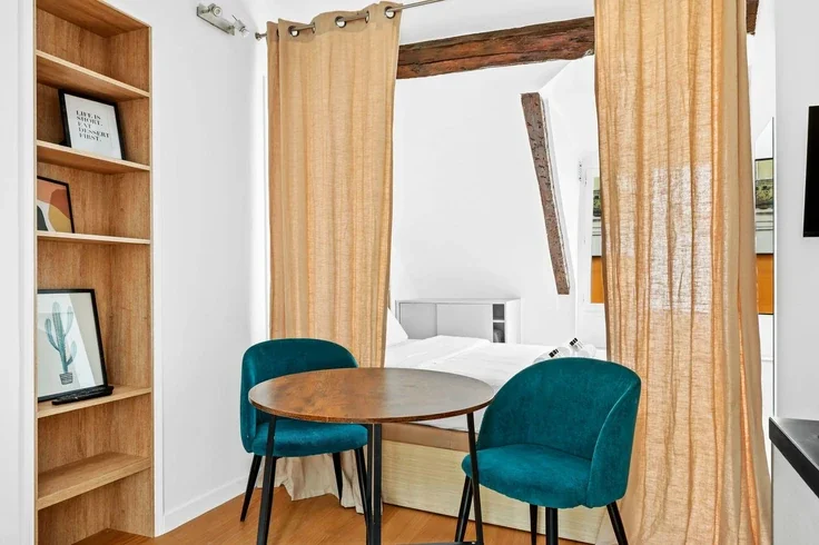 Flat Rue d'Ormesson in Paris