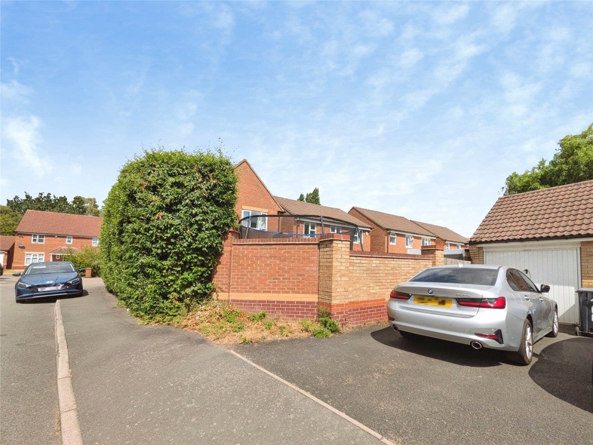 House Yale Road in Willenhall