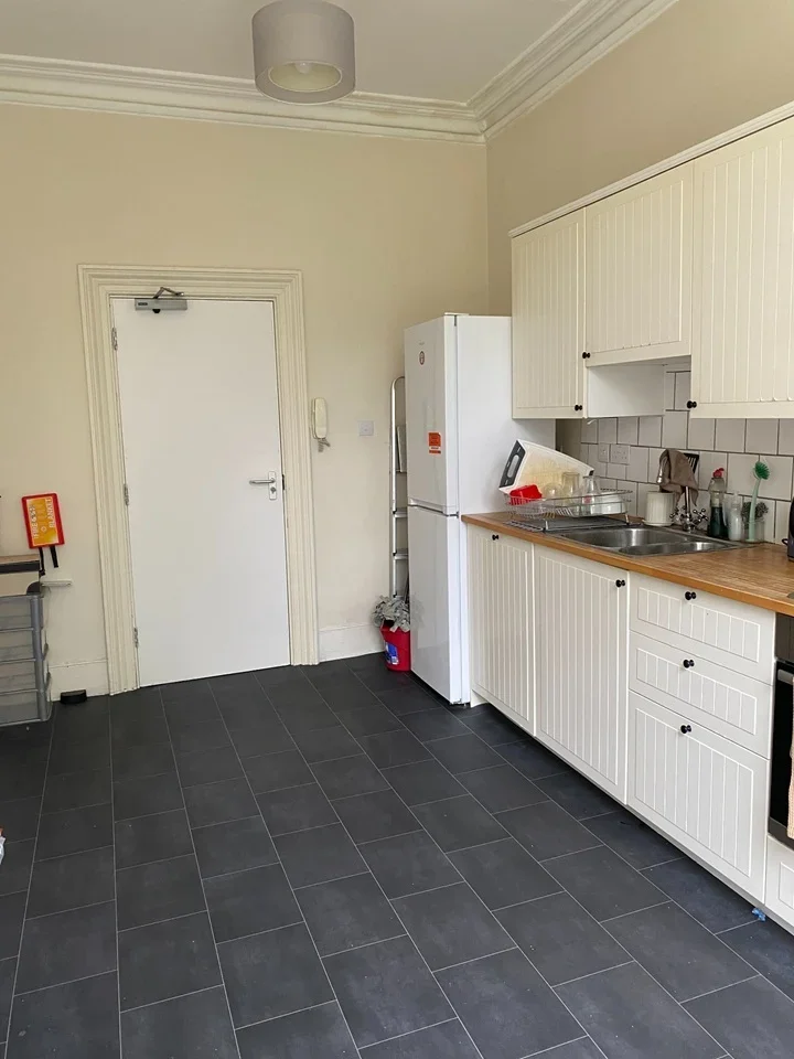 Room Victoria Rise in Greater London