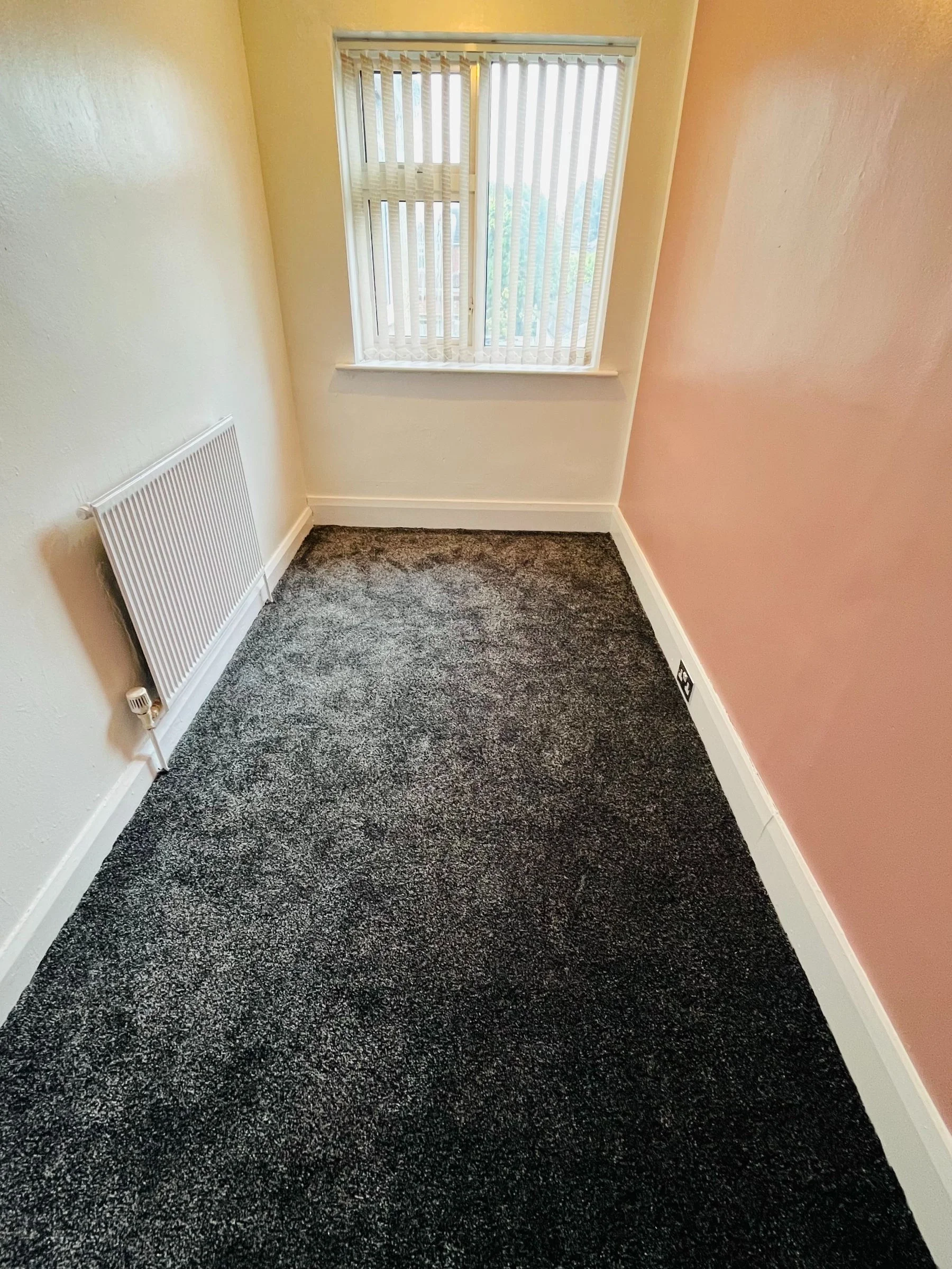 Flat Vicarage Lane in Coventry
