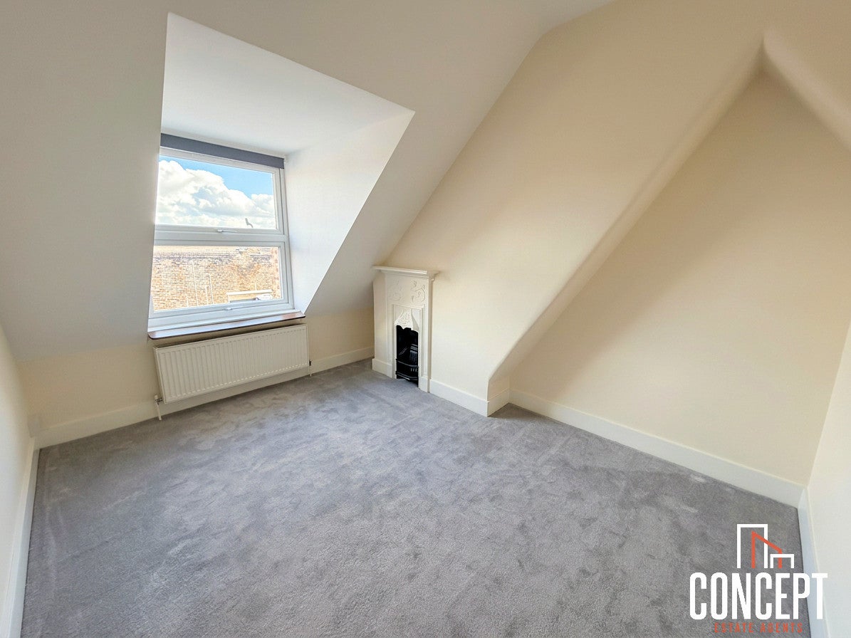 Flat Upper Tooting Road in Greater London