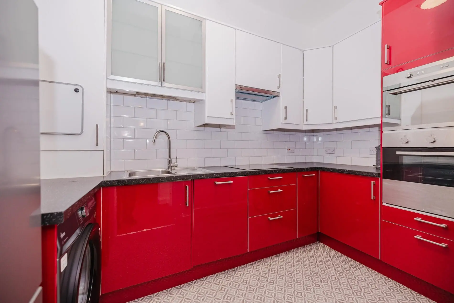 Flat Jordan Lane in City of Edinburgh