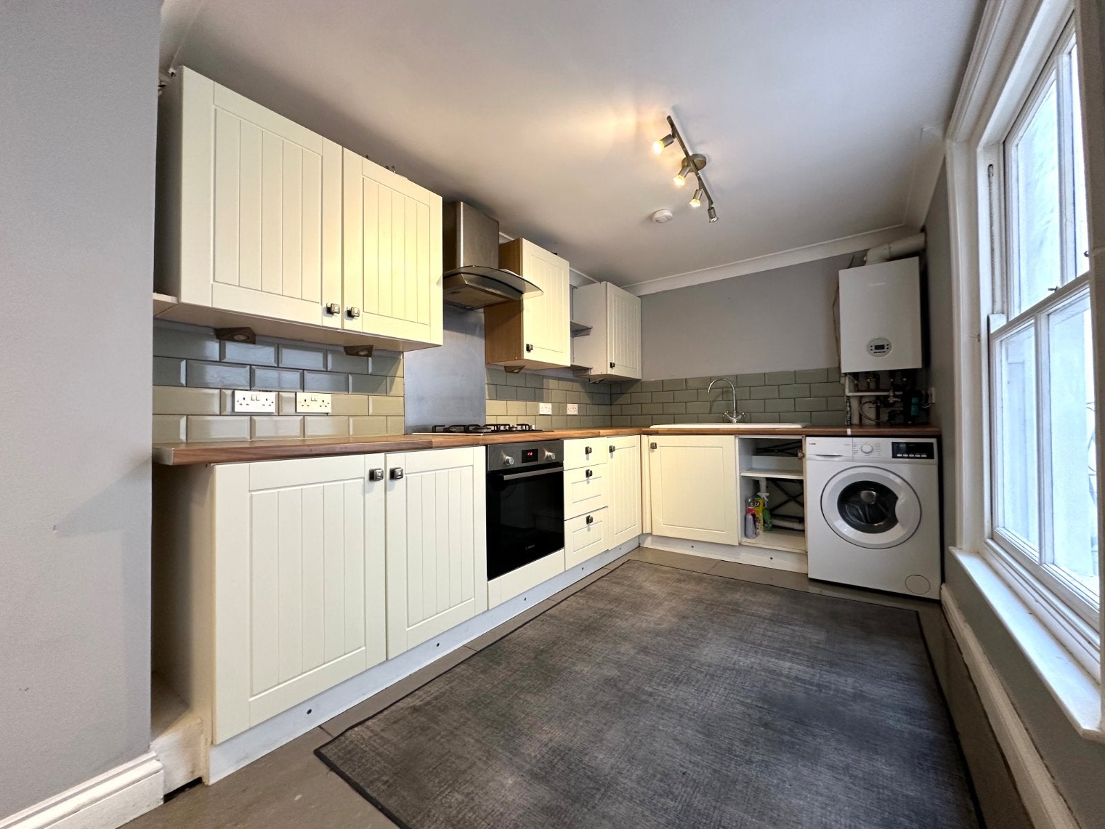Flat Albion Hill in Thanet